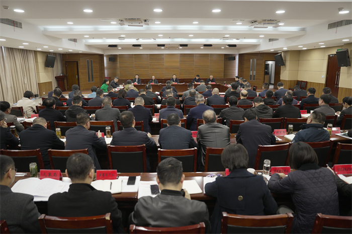 张秀山主持召开12月份市委常委碰头会